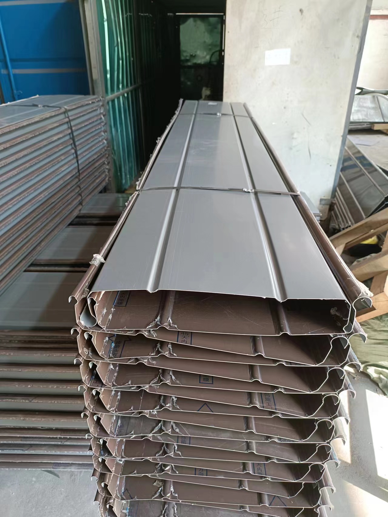揭阳铝镁锰屋面板金属屋面瓦金属屋面系统